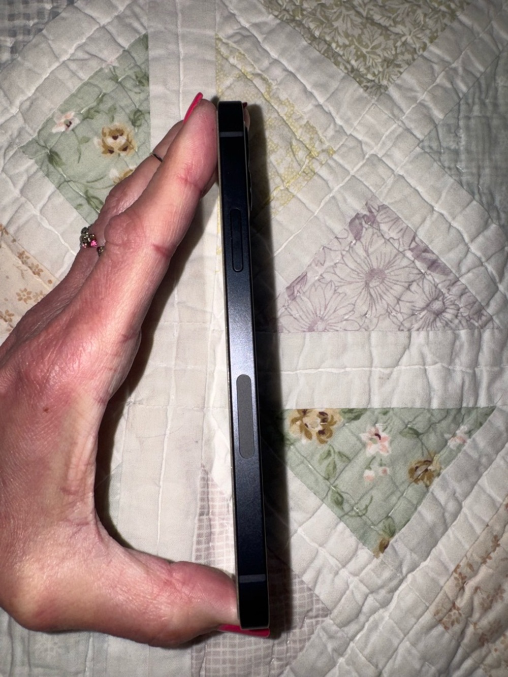 iPhone 12 64GB Black – Clean IMEI – No iCloud Lock – Ready to Activate - Picture 14 of 16